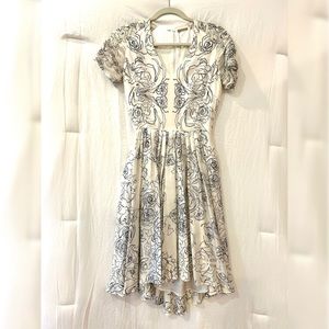 KATHERINE KIDD WHITE AND BLACK FLORAL PRINT DRESS